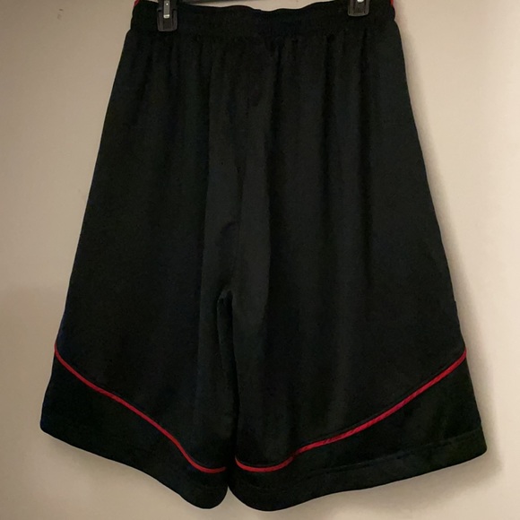 Jordan basketball shorts - Picture 2 of 2